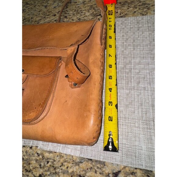 Vintage Congac Leather Messenger Crossbody Bag Adjustable Strap Buckle Closure - Picture 7 of 15